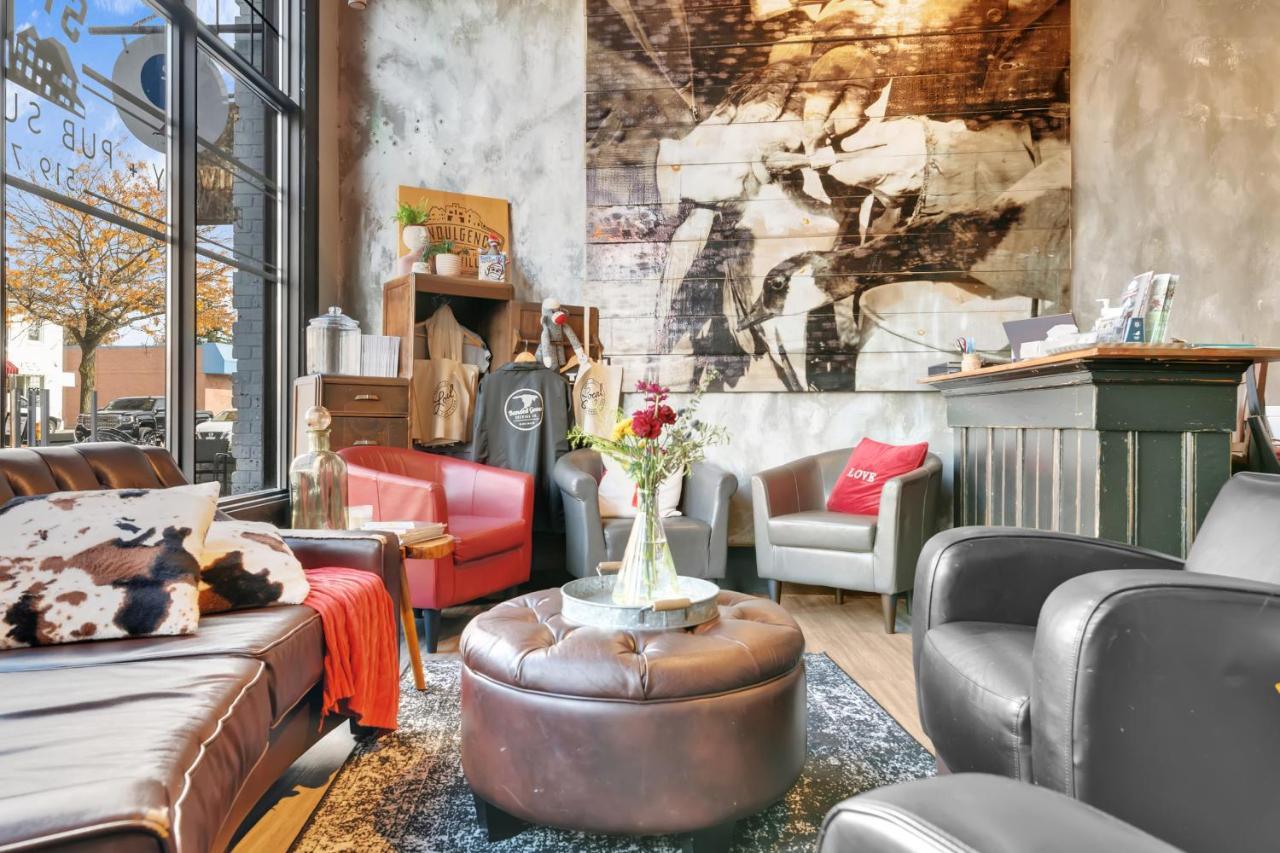 Heart & Hops Brewery Suites Kingsville Dış mekan fotoğraf