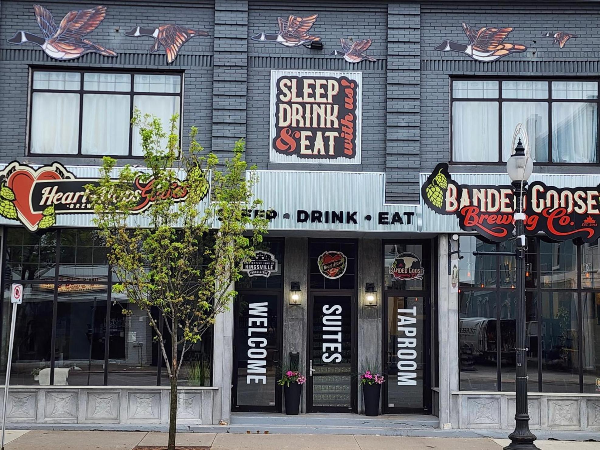Heart & Hops Brewery Suites Kingsville Dış mekan fotoğraf